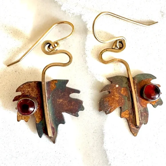 Leaf-Shaped Oxidized Sterling Jewelry Set with Red Stone Accents - Picture 3 of 8